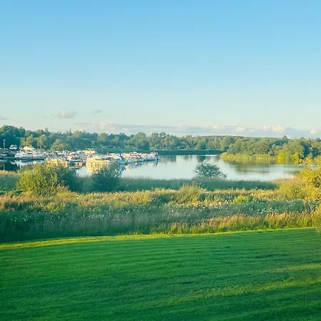 بيت للعطل 湖景度假屋lakeview Vacation *